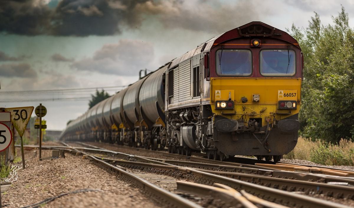 kilduff and leavitt team up to push for rail safety